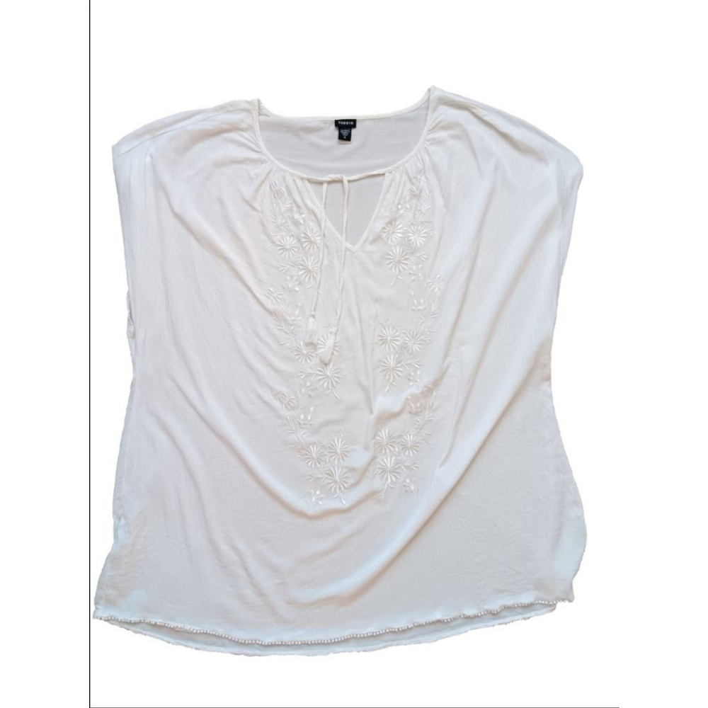 Women's Torrid White Blouse Size 6